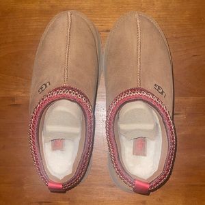 Ugg Womens Tazz Slippers - Size 9